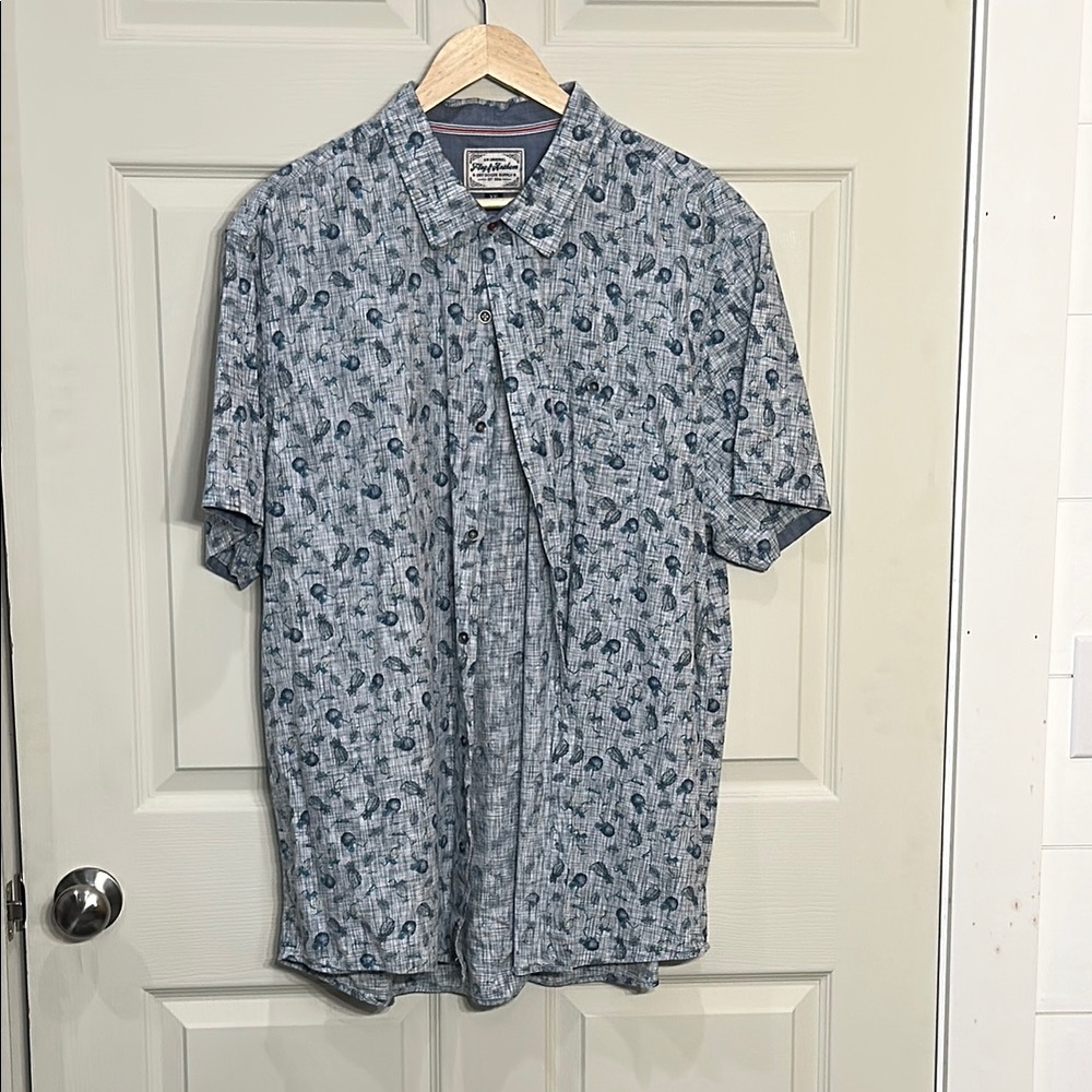 Blue and Gray Casual Button Down Shirt with Relaxed Fit